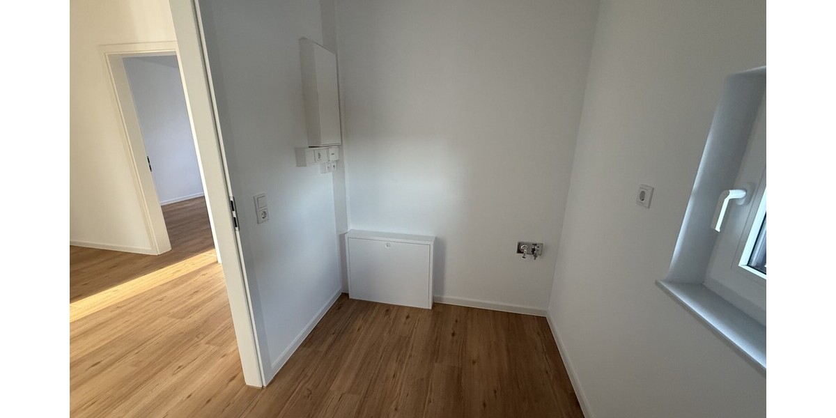 Lichtdurchflutetes Penthouse mit Sonnenterrasse und stilvollem Neubauflair - Einfamilienhaus Neubrandenburg Datzeberg | Angebot:27130830