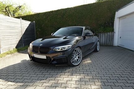 BMW M240i