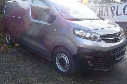 Opel Vivaro 18.500 km 16.900 &euro; dortmund 44319