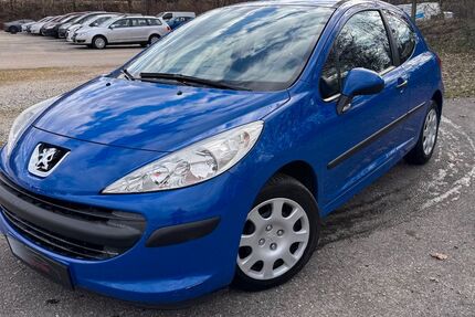 Peugeot 207 97.000 km 2.298 &euro; München 80939