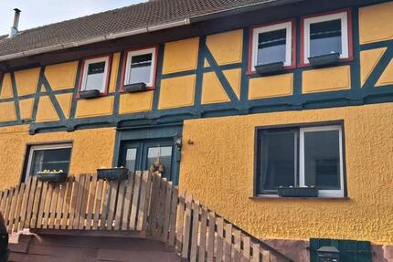 Haus Dassel - 6 Zimmer, 145 m&sup2;, 115.000&euro; | Angebot:25403146