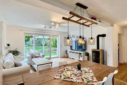 Haus zum Kaufen in Schweinfurt 420.000 € 119 m² 5 zimmer
