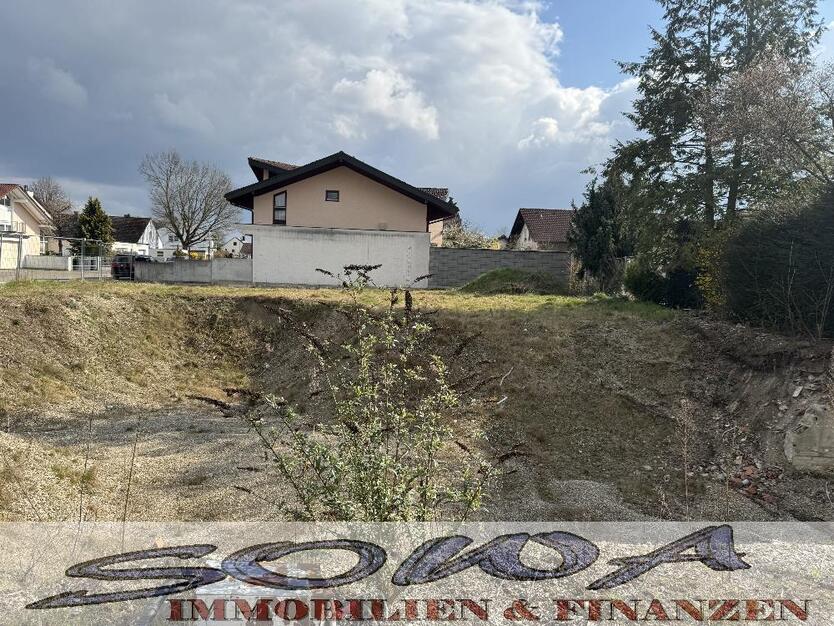 Großzügiges Baugrundstück für Mehrfamilienhaus mit genehmigten Bauplan in Ingolstadt - Südwest - Ein Objekt von SOWA Immobilien & Finanzen Ihrem Immobilienprofi vor Ort zimmer