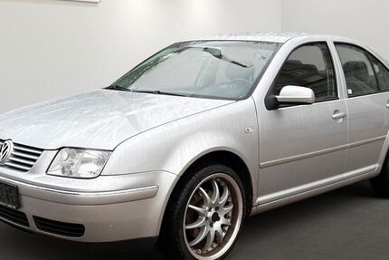 VW Bora 237.398 km 999 € Berlin 12681