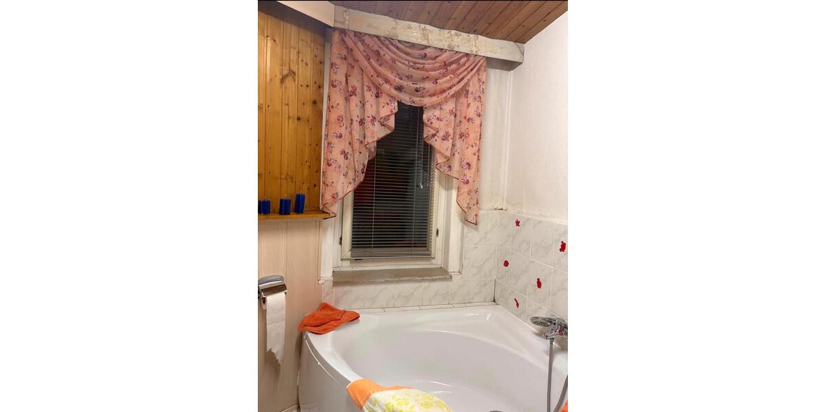 Reihenhaus Buttstädt - 5 Zimmer, 124 m&sup2;, 60.000&euro; | Angebot:26221458