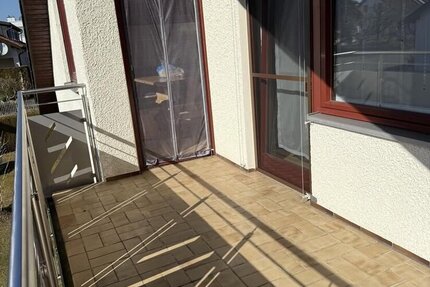 Helle 4 Zimmer-DG-Whg. mit Balkon - ein Rückzugsort für Paare!