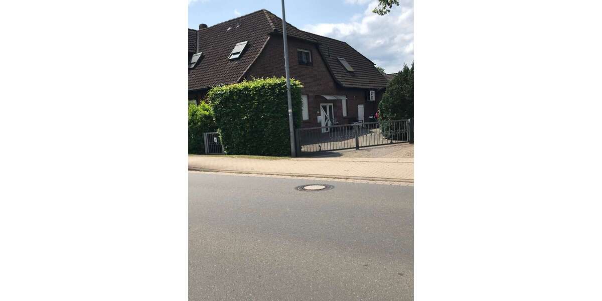 Haus zum Kaufen in Wietze 327.500 € 262 m² 8 zimmer