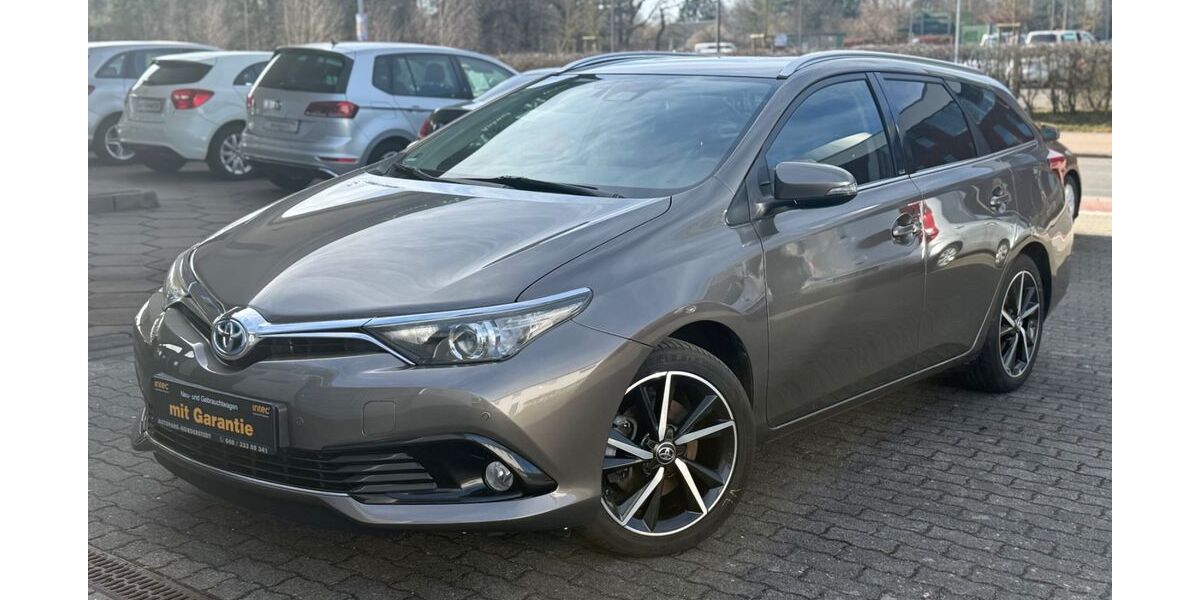 Toyota Auris 125.000 km 11.990 &euro; Norderstedt (bei Hamburg) 22850