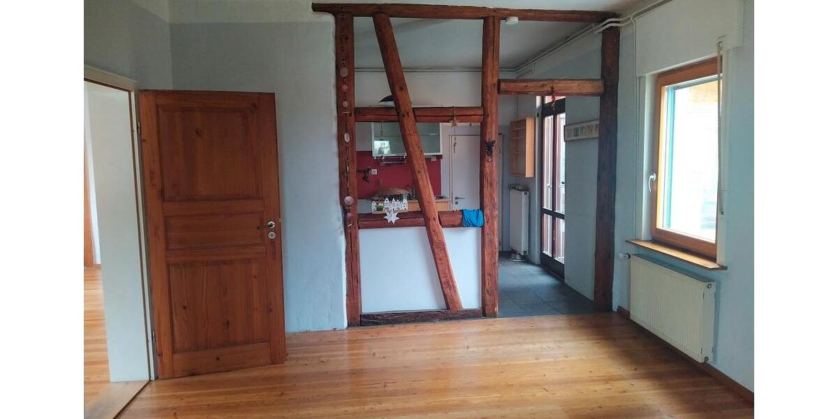 Einfamilienhaus Idstein - 7 Zimmer, 180 m&sup2;, 440.000&euro; | Angebot:26926508