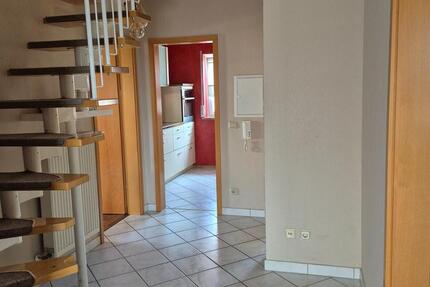 4ZKBB, 900 € kalt, Nebenkosten 150 € ohne Strom und Gas