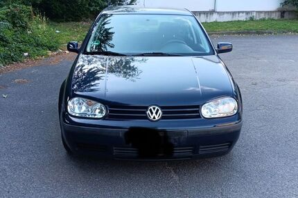 VW Golf 107.000 km 2.300 &euro; Ketsch 68775