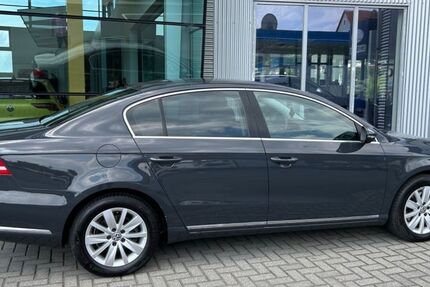VW Passat 148.000 km 7.999 € Niestetal bei Kassel 34266