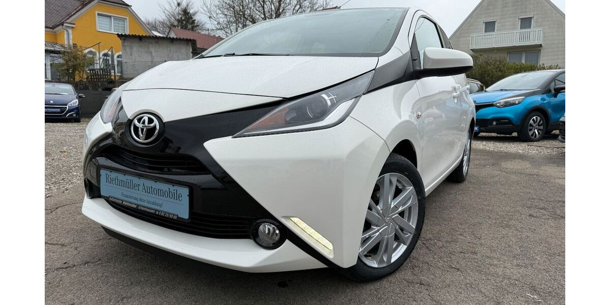 Toyota Aygo (X) 39.000 km 9.700 &euro; Ichenhausen 89335