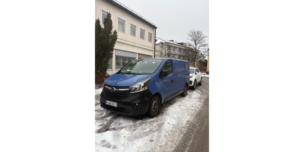 Opel Vivaro 140.000 km 11.000 &euro; München 81737