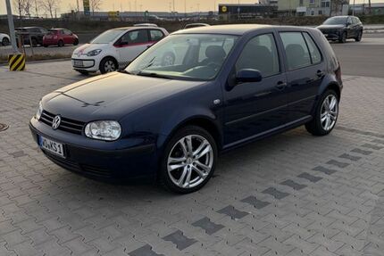 VW Golf 213.000 km 2.599 &euro; Worms 67547
