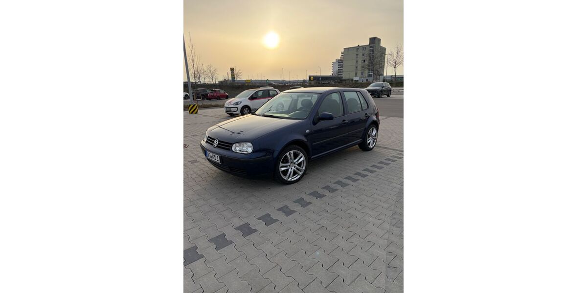 VW Golf 213.000 km 2.599 &euro; Worms 67547