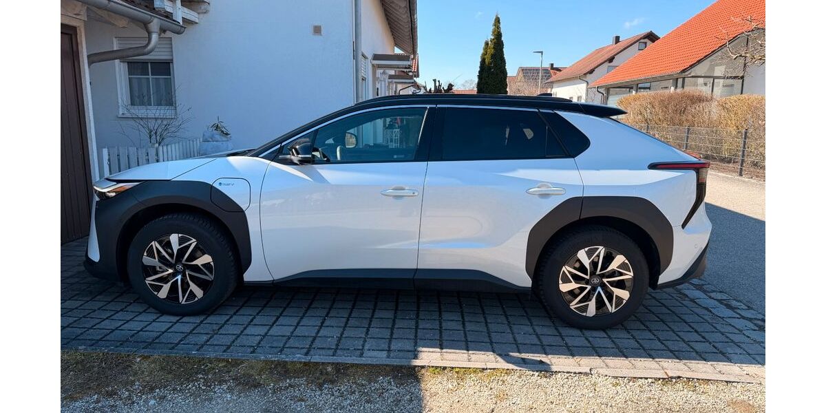 Toyota bZ4X 16.000 km 35.200 &euro; Gottfrieding 84177