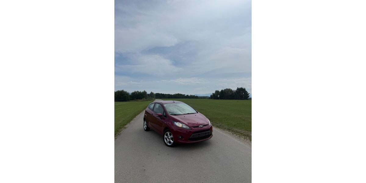 Ford Fiesta 123.000 km 3.150 &euro; Wasserburg am Inn 83512