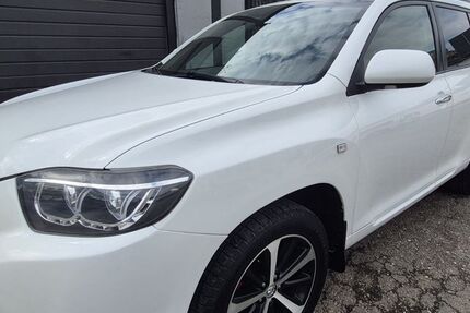 Toyota Highlander 312.006 km 11.990 € München 80809