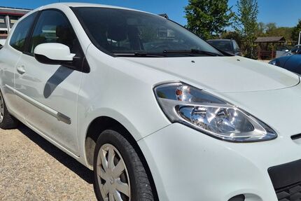 Renault Clio 92.000 km 3.750 &euro; Lichtenfels 96215