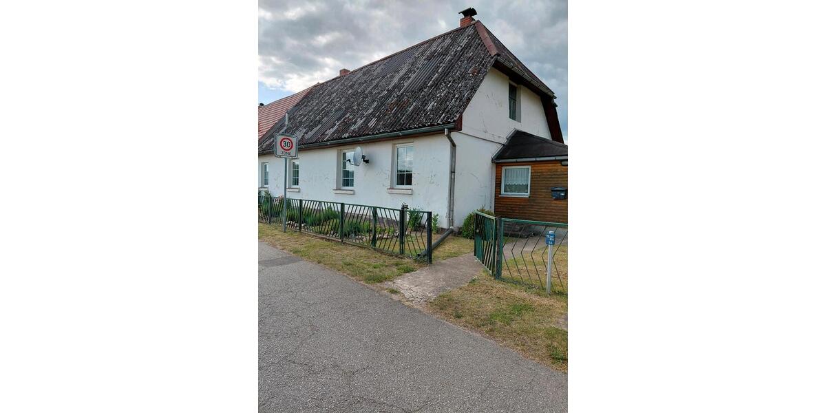 Doppelhaushälfte Brüsewitz - 4 Zimmer, 110 m&sup2;, 59.000&euro; | Angebot:26820112