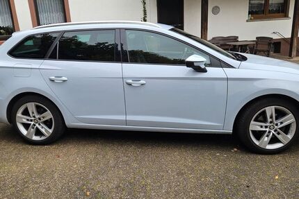 Seat Leon 82.000 km 12.200 &euro; Geiselbach 63826