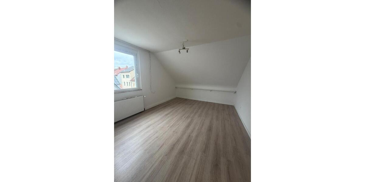 Dachgeschoßwohnung Sankt Ingbert - 3 Zimmer, 55 m&sup2;, 480&euro; | Angebot:25614189