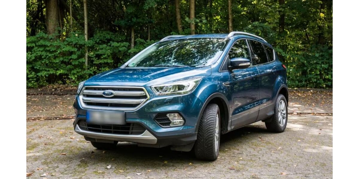 Ford Kuga 54.000 km 14.800 &euro; Kiel 24103
