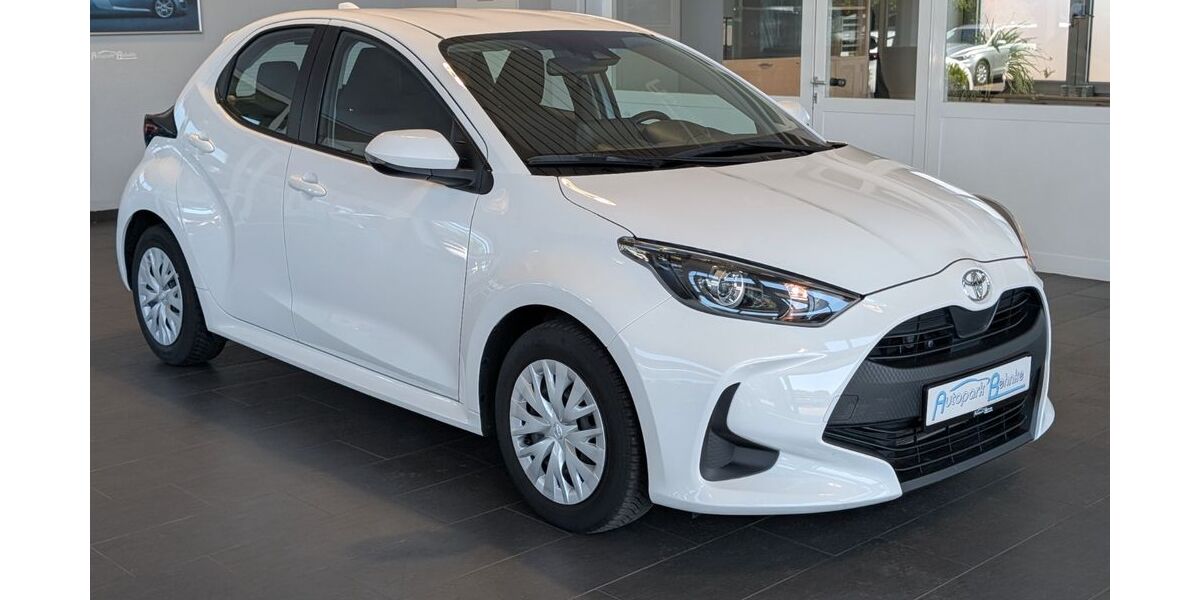 Toyota Yaris 61.932 km 14.890 &euro; Achim Bierden 28832