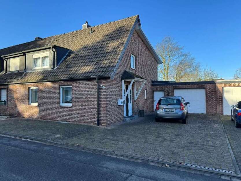 Haus zum Kaufen in Grevenbroich 359.000 € 113.88 m²