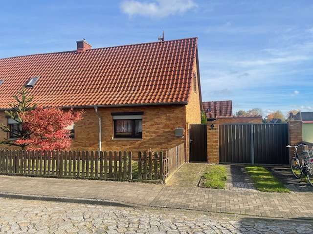 Einfamilienhaus Jarmen - 7 Zimmer, 154 m&sup2;, 165.000&euro; | Angebot:15993131