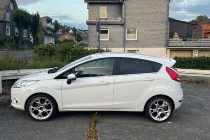 Ford Fiesta 72.035 km 6.800 &euro; Netphen 57250