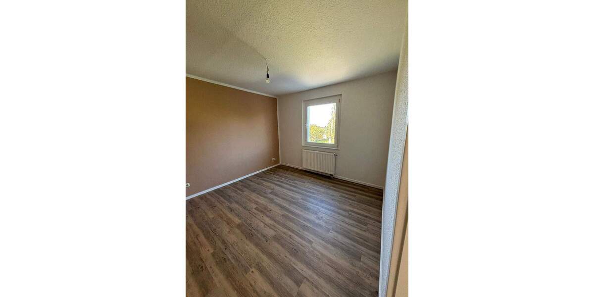 Etagenwohnung Leisnig Kroptewitz - 3 Zimmer, 65 m&sup2;, 355&euro; | Angebot:24826062