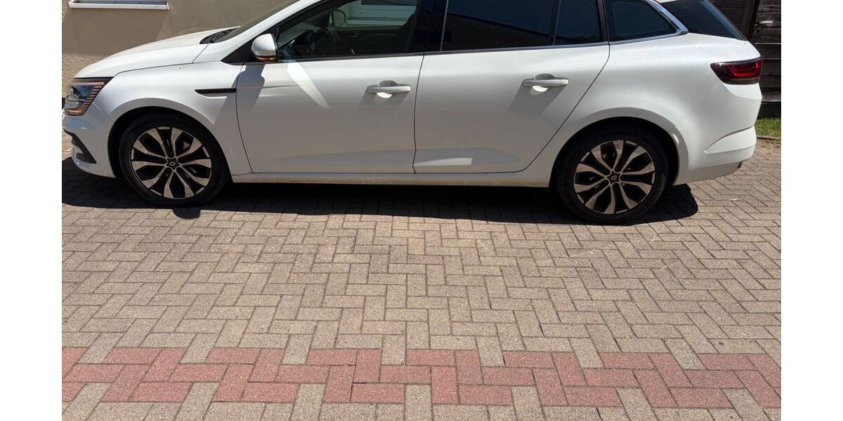 Renault Megane 117.000 km 12.790 &euro; Holthusen 19075