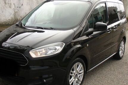 Ford Tourneo Courier 118.265 km 9.200 &euro; Bruckmühl 83052