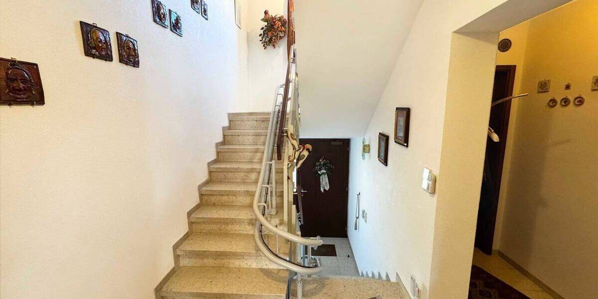 Reihenmittelhaus Stuttgart Birkach - 6 Zimmer, 161 m&sup2;, 665.000&euro; | Angebot:26476426