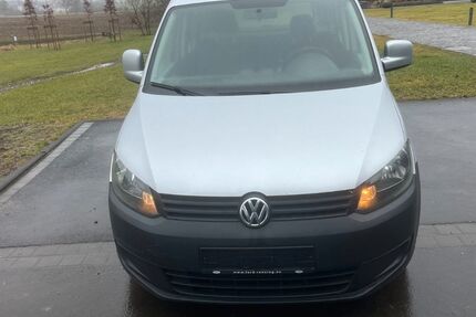 VW Caddy 239.700 km 5.900 &euro; GILLENFELD 54558