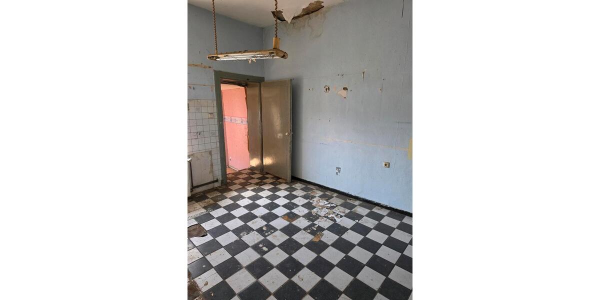 Mehrfamilienhaus, Wohnhaus Mönchengladbach - 8 Zimmer, 188 m&sup2;, 185.000&euro; | Angebot:27281448
