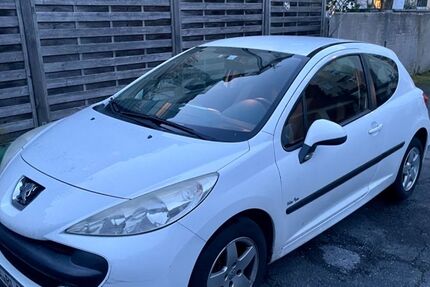 Peugeot 207 169.000 km 1.299 &euro; Dortmund 44139