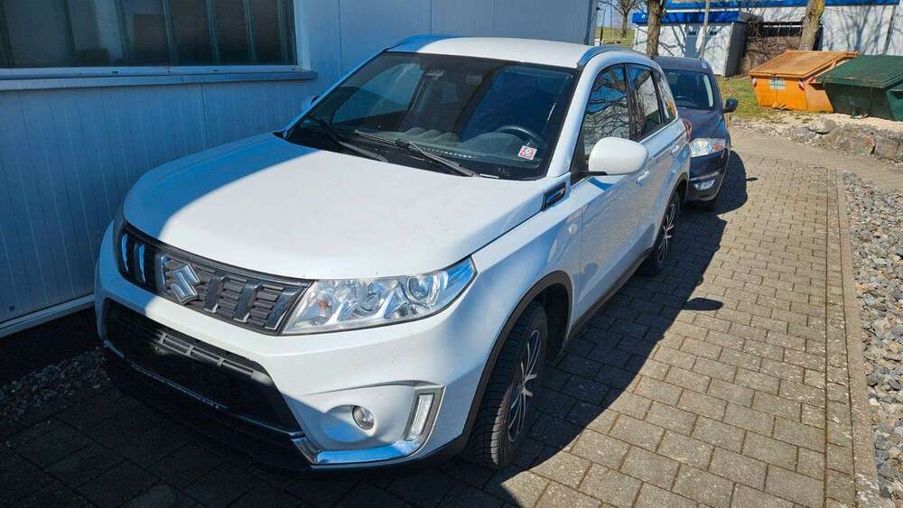 Suzuki Vitara 188.000 km 13.900 &euro; Seitingen-Oberflacht 78606