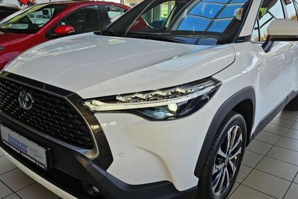 Toyota Corolla Cross 27.990 km 30.790 &euro; Paderborn 33104