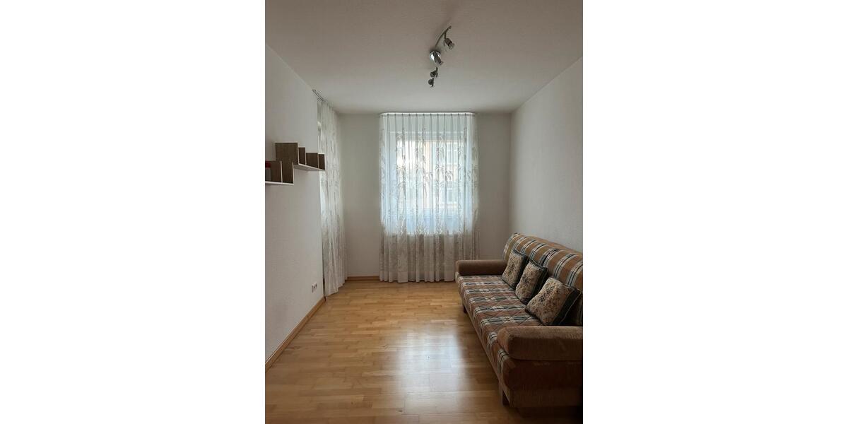 Erdgeschoßwohnung Eningen unter Achalm - 4.5 Zimmer, 111 m&sup2;, 1.450&euro; | Angebot:24466324
