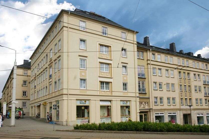 Wohnung zum Mieten in Plauen 264,56 € 49.45 m²