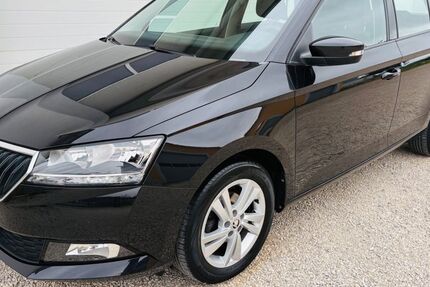 Skoda Fabia 74.989 km 10.690 &euro; Kühbach 86556