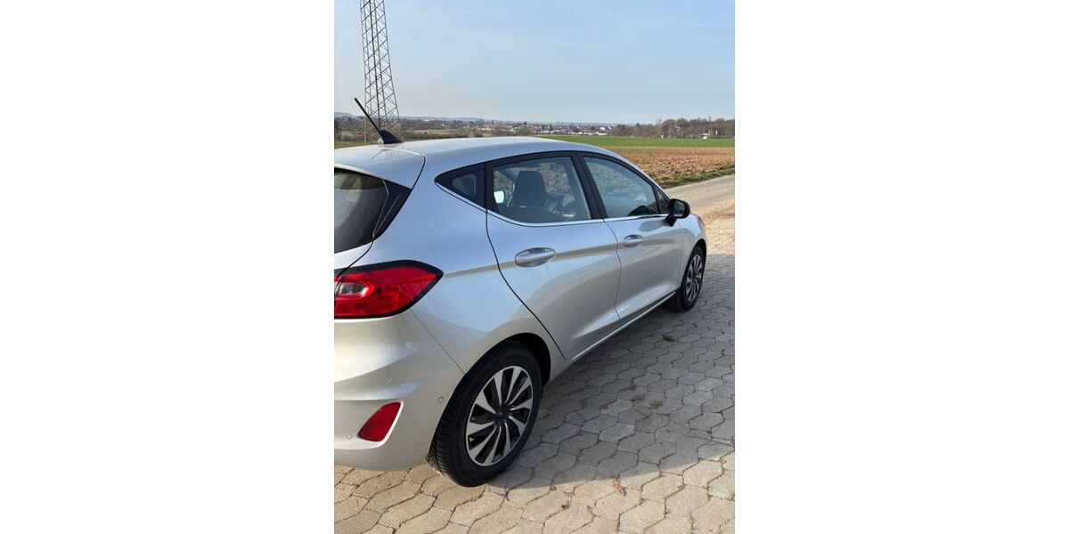 Ford Fiesta 26.900 km 16.500 &euro; Echzell 61209
