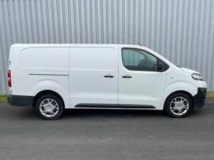 Citroen Jumpy Kasten Club XL L3 TEMPOMAT NAVI PDC KAMERA 127.000 km 16.990 &euro; Sangerhausen 06526