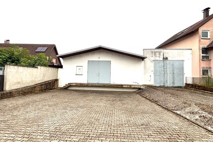 Platz ohne Ende: Trockenhalle mit Außenfläche, Stellplätzen und Laderampe - Gewerbeobjekt Steinmauern | Angebot:27357873