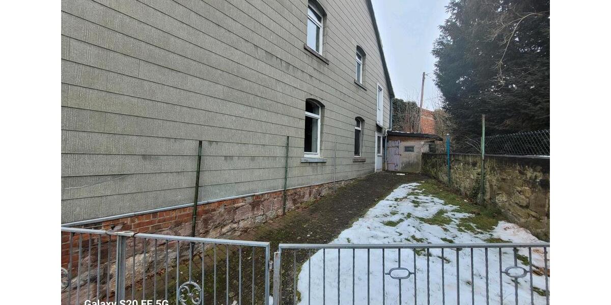 Einfamilienhaus Emmerthal - 7 Zimmer, 200 m&sup2;, 99.000&euro; | Angebot:26147374