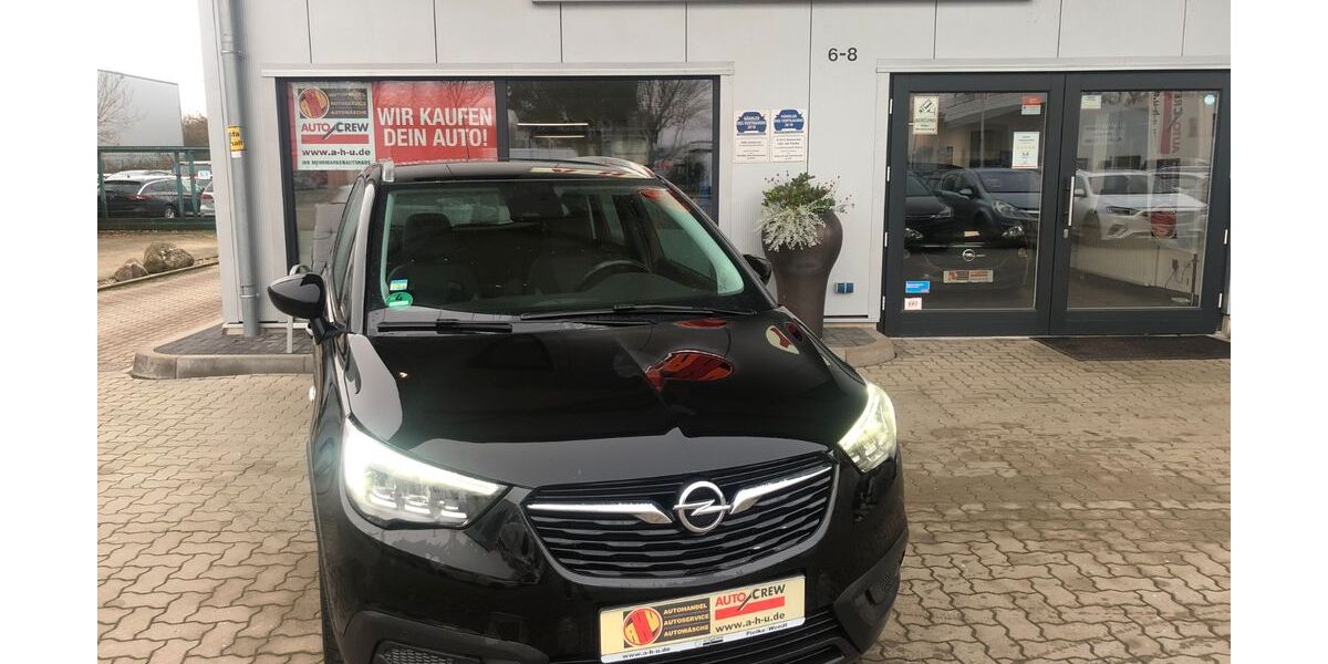 Opel Crossland (X) 67.856 km 10.950 &euro; Henstedt-Ulzburg­­­ 24558