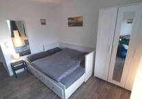Saniertes und möbliertes 1-Zimmer Apartment mit EBK und Balkon in Mannheim Neckarau
